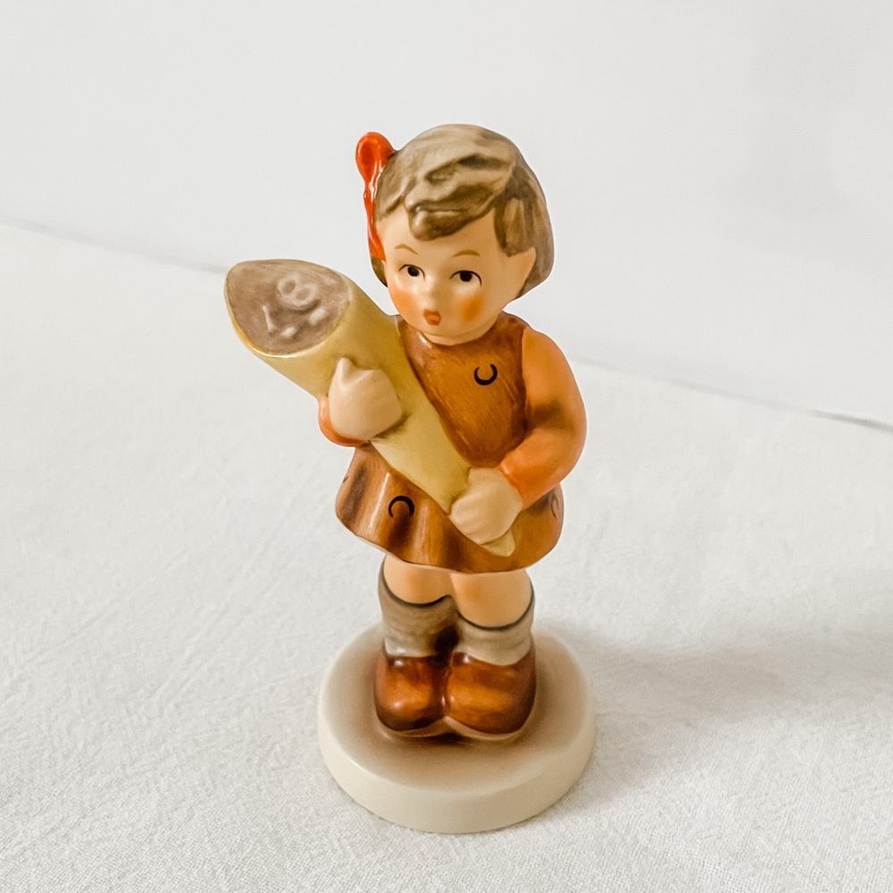 “A Sweet Offering” Hummel - Picture 1 of 6